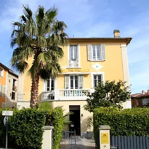 Bed & Breakfast Aux 3 Lits Qui Chantent - Au Village, Vence